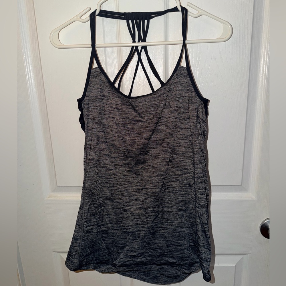 Lululemon Women’s Tank in gray and black